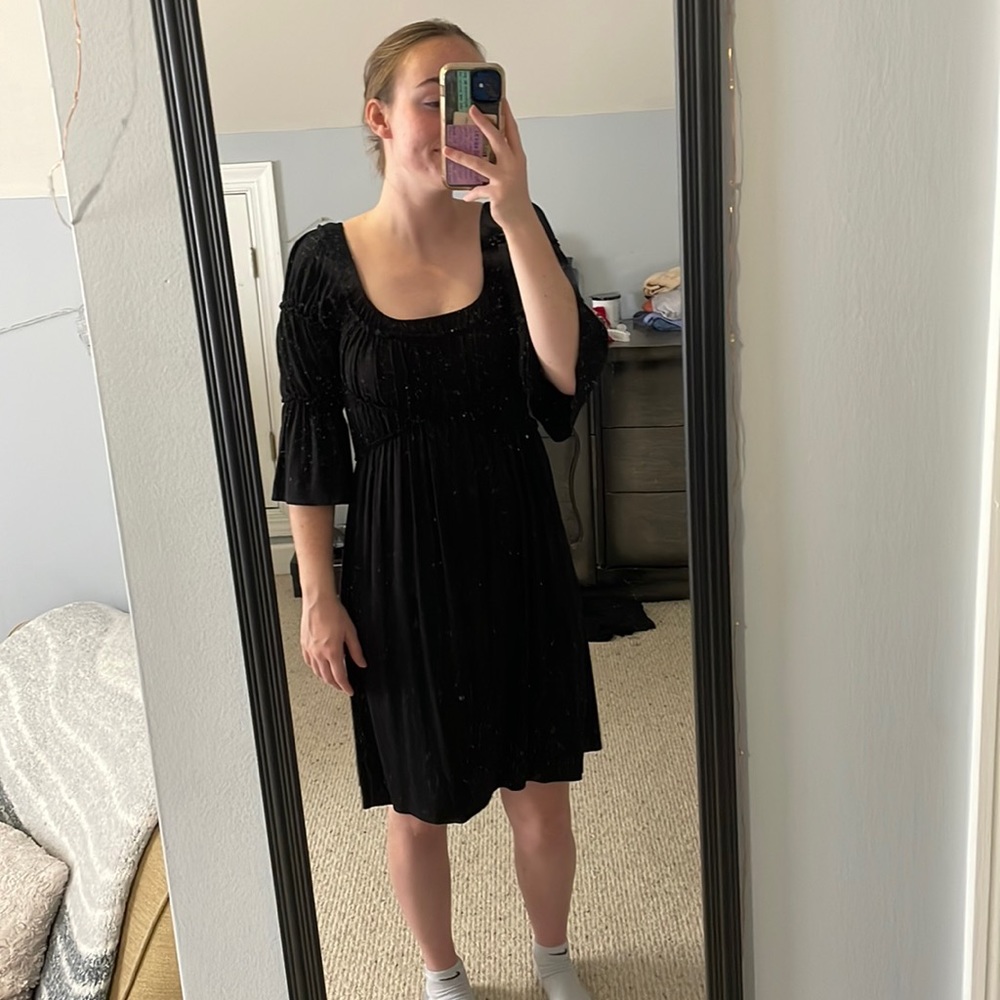Cute black dress